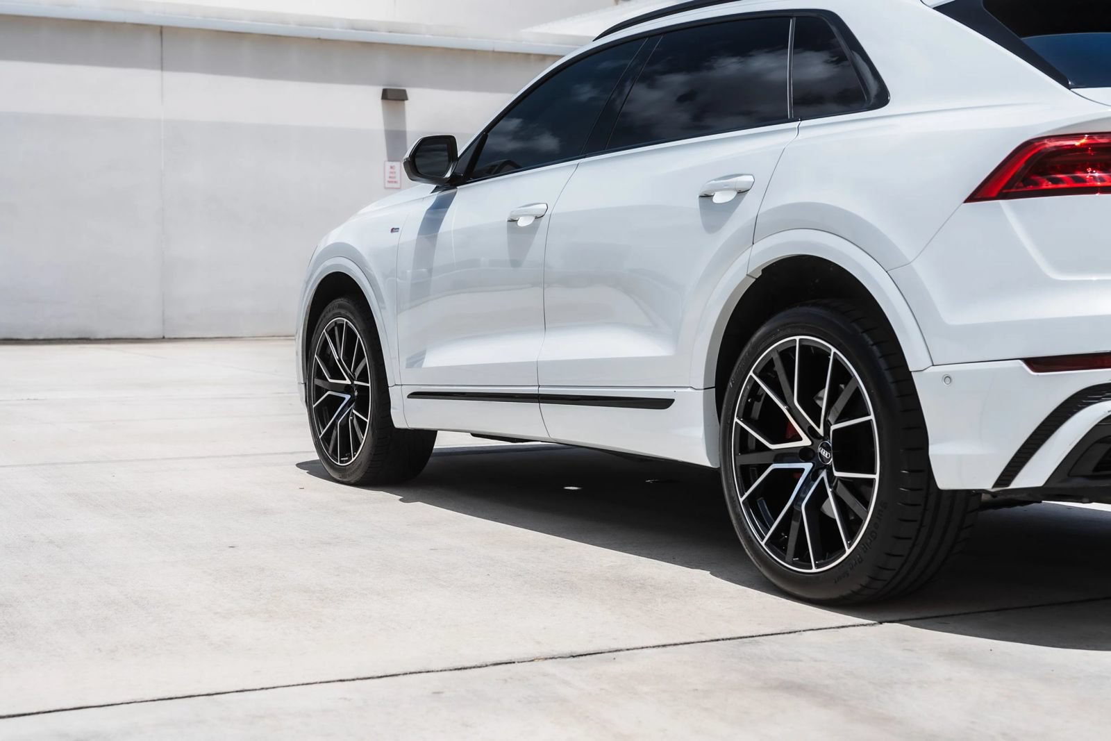 Used 2020 Audi Q8 Premium Plus AWD/4WD image 11