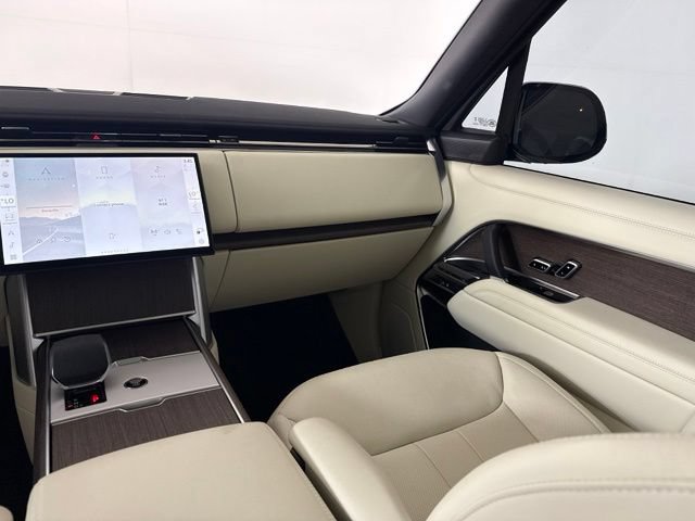 Used 2026 Land Rover Range Rover SE AWD/4WD image 35