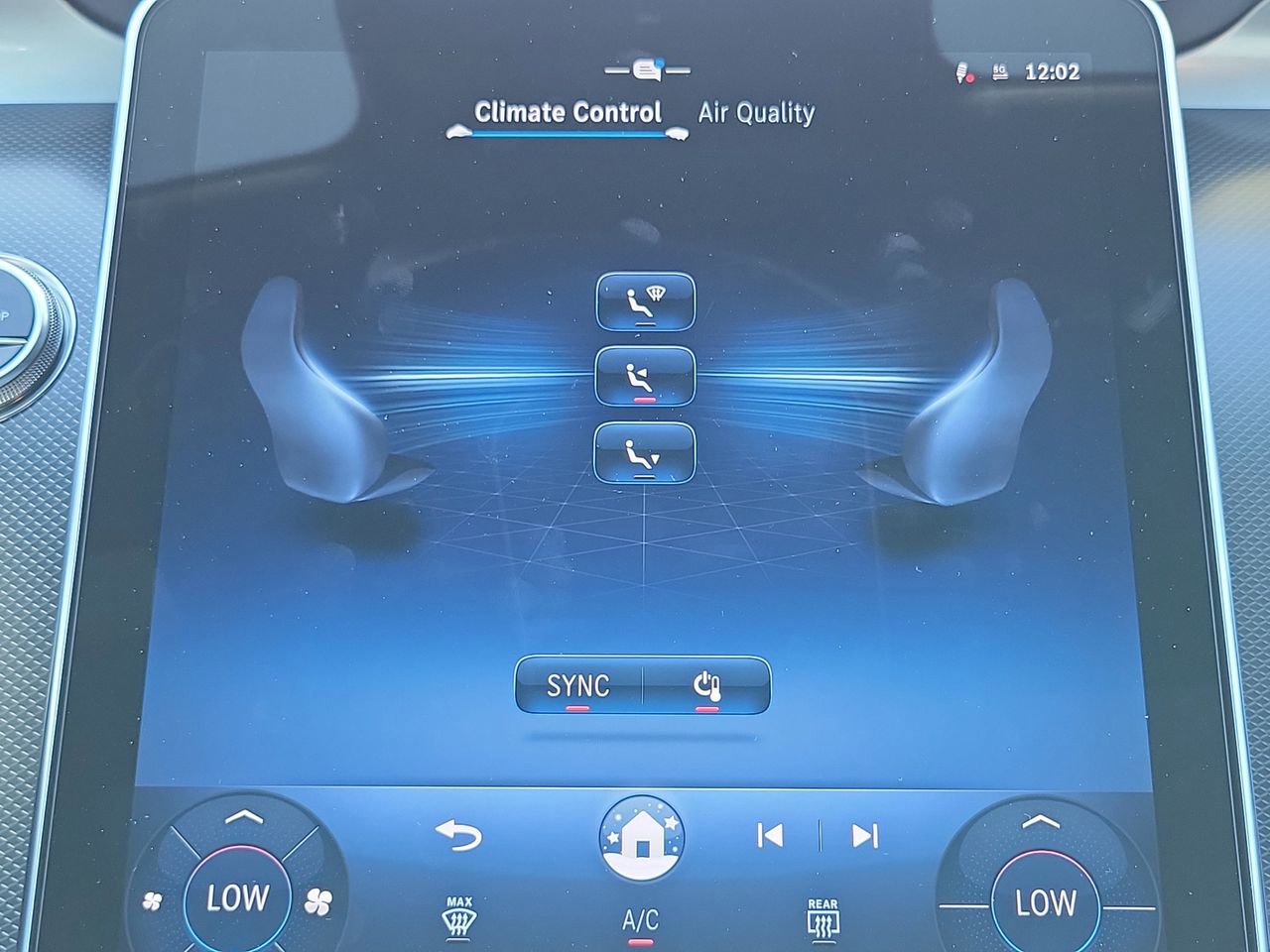 New 2026 Mercedes-Benz CLE 300 4MATIC Coupe image 16