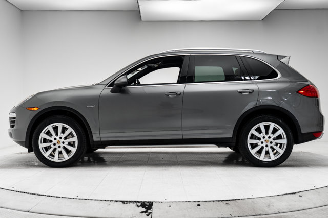Used 2014 Porsche Cayenne Diesel Platinum Edition AWD/4WD image 2