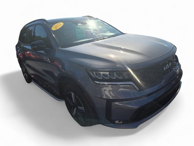 Used 2023 Kia Sorento S w/ Panoramic Sunroof Package