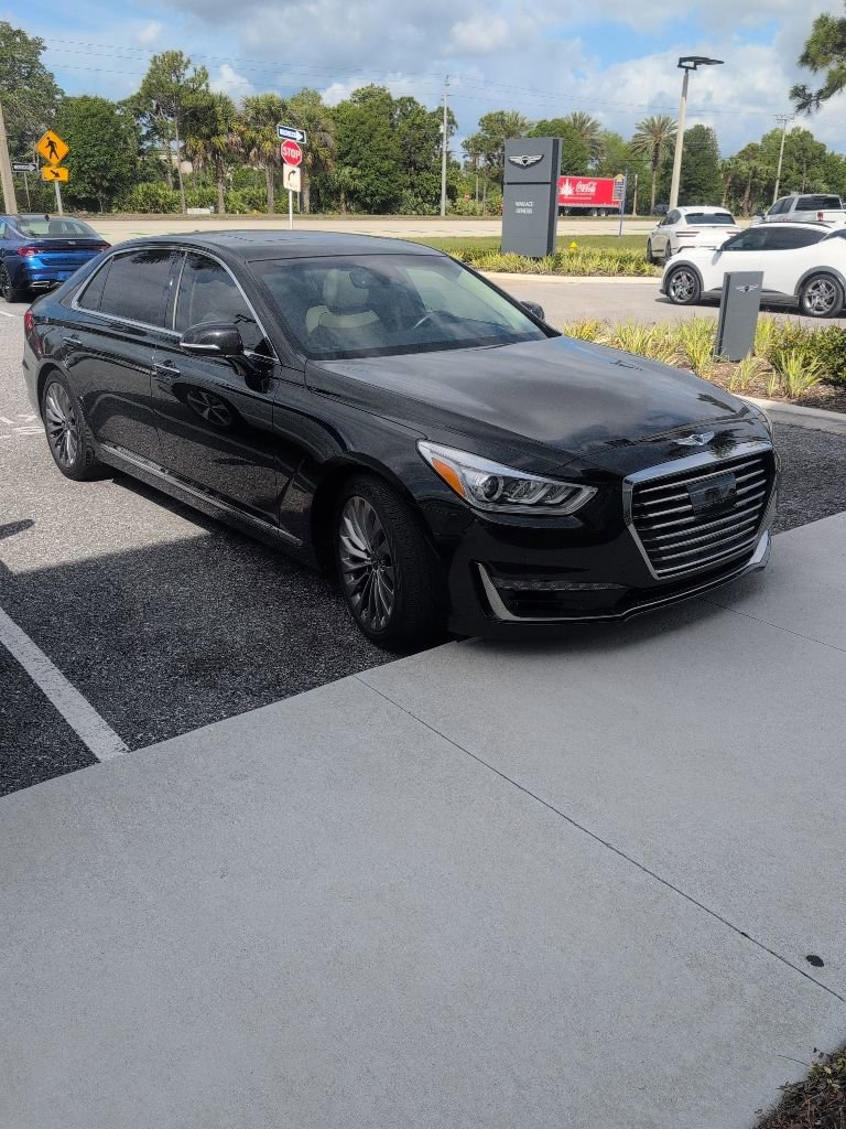 Used 2019 Genesis G90 5.0 Ultimate RWD image 3
