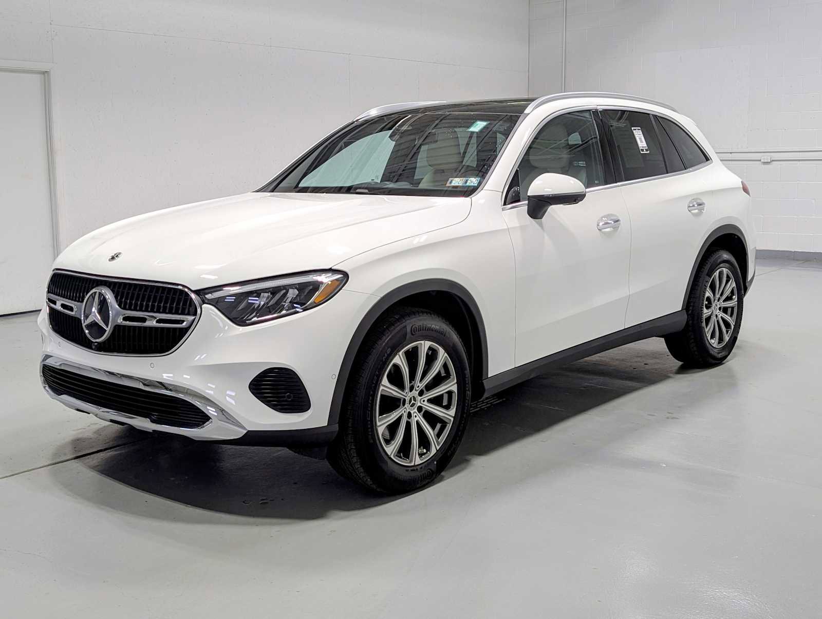 Certified 2026 Mercedes-Benz GLC 300 4MATIC image 1