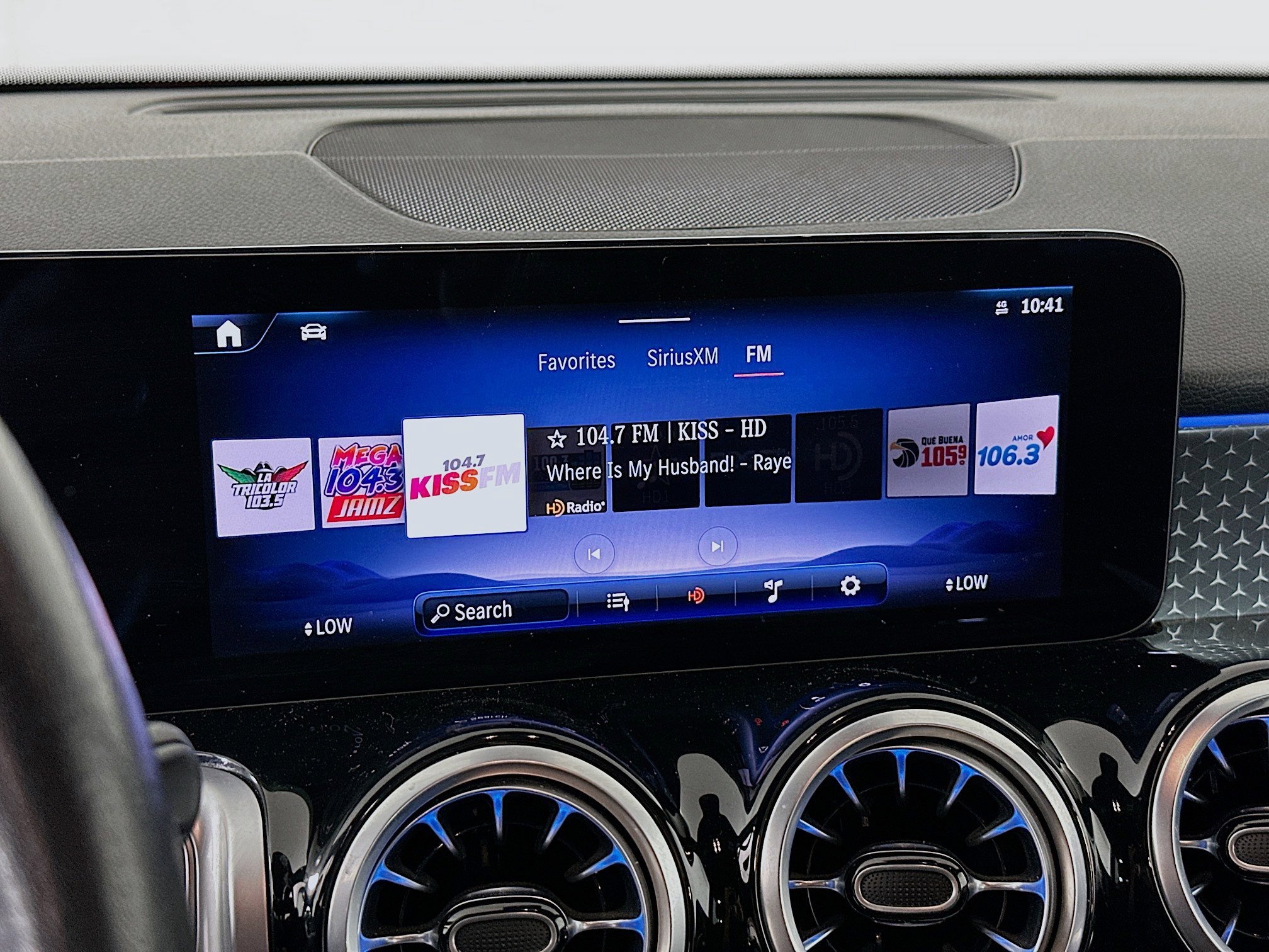 Used 2024 Mercedes-Benz EQB 250+ image 21