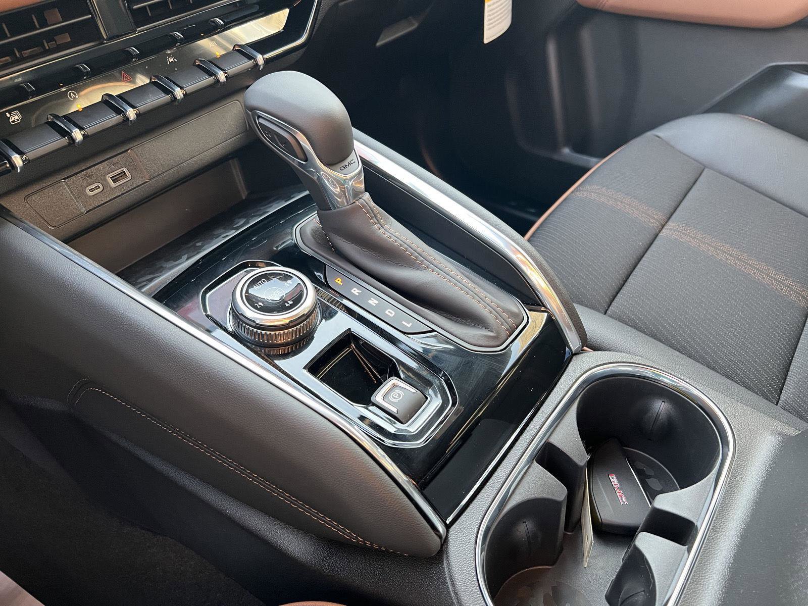 New 2026 GMC Canyon AT4 image 29