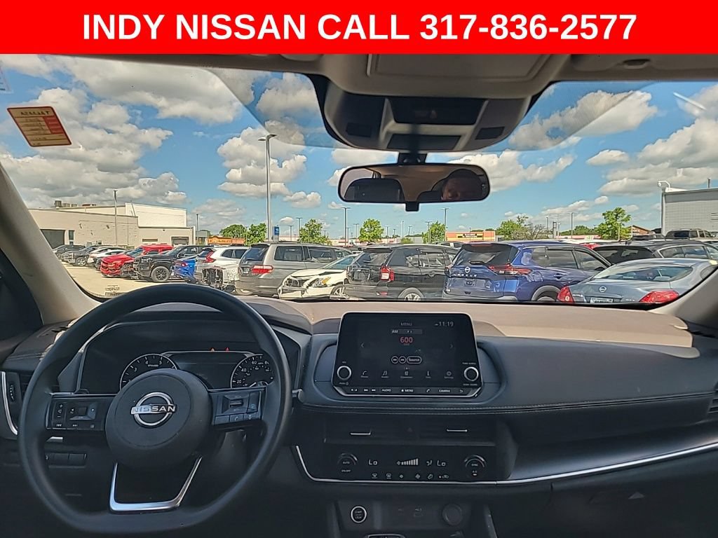 Used 2023 Nissan Rogue SV AWD/4WD image 11