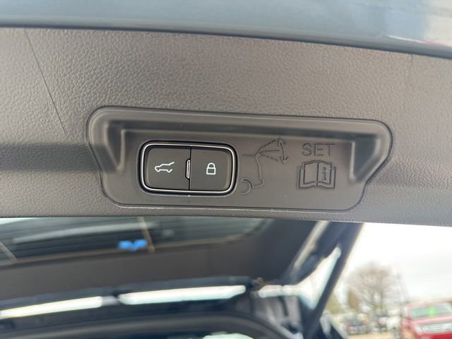 New 2026 Ford Explorer ST-Line image 13