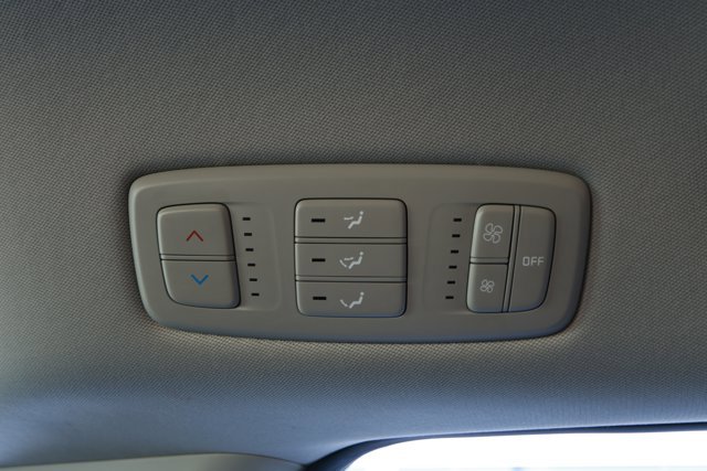 Used 2024 Kia Carnival LX image 30