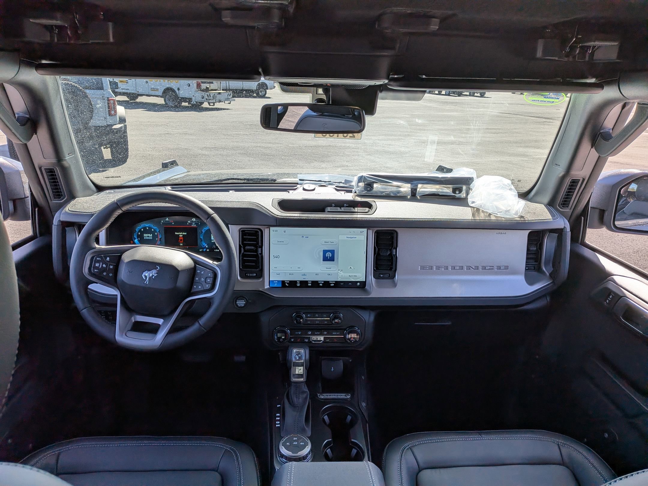 New 2026 Ford Bronco Outer Banks AWD/4WD image 13