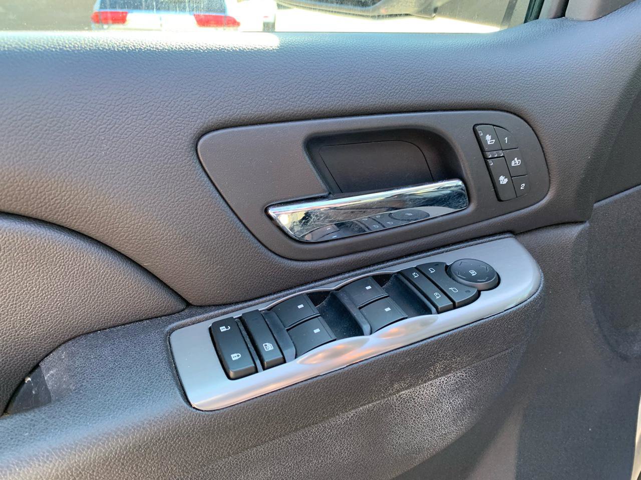 Used 2013 Chevrolet Silverado 1500 LTZ w/ LTZ Plus Package AWD/4WD image 11