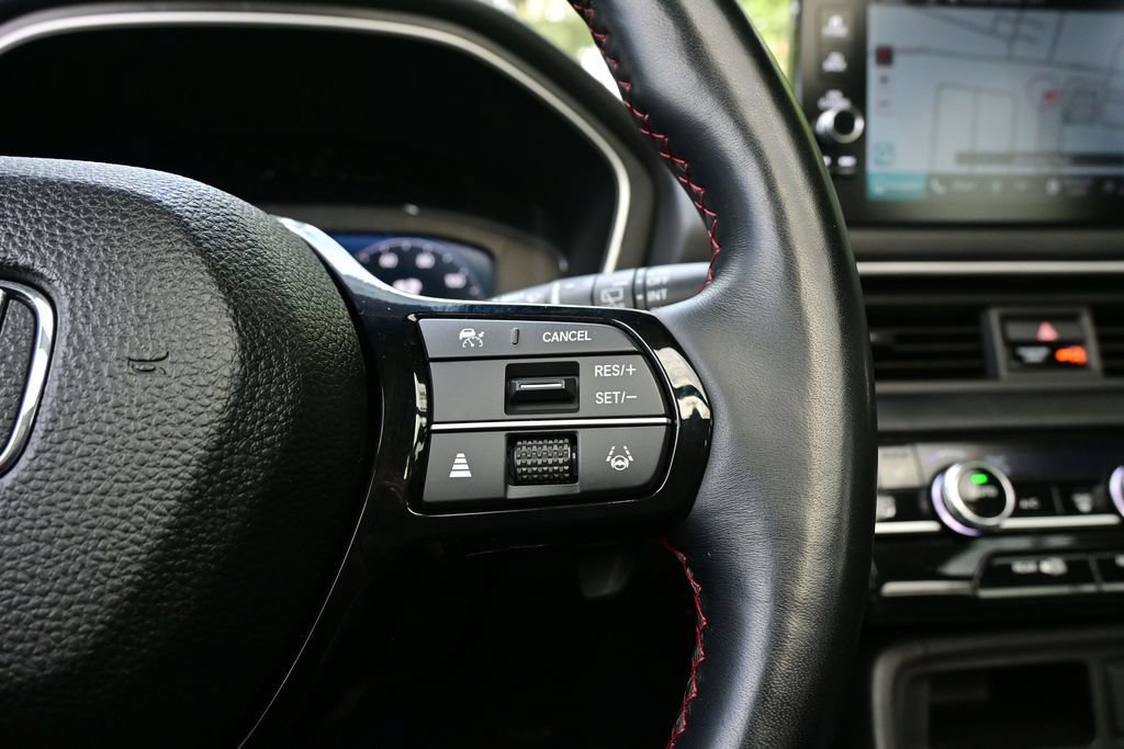 Certified 2025 Honda Pilot Black Edition image 39