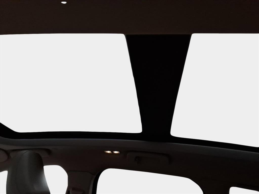 Used 2022 Lincoln Corsair Grand Touring image 11