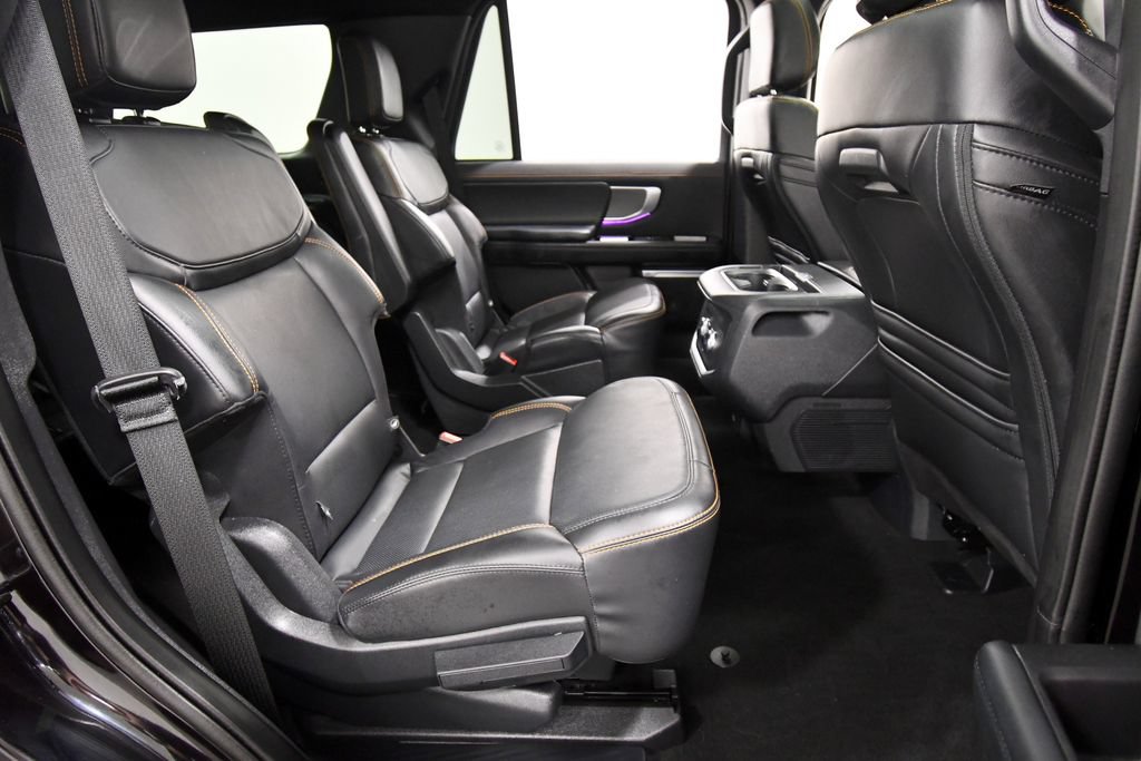 Used 2025 Ford Expedition Tremor AWD/4WD image 19