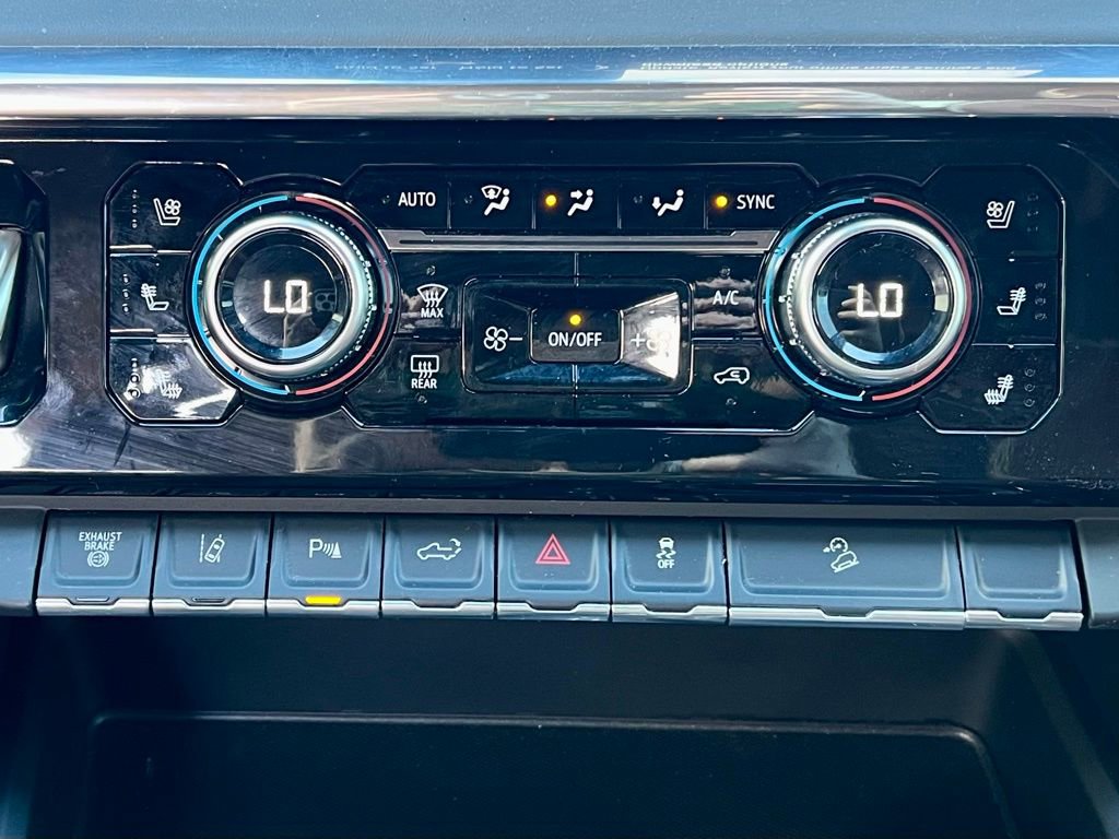 Used 2025 GMC Sierra 2500 Denali Ultimate image 37