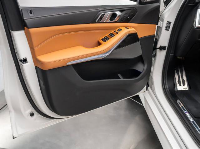 Used 2025 BMW X5 M60i w/ Executive Package image 26