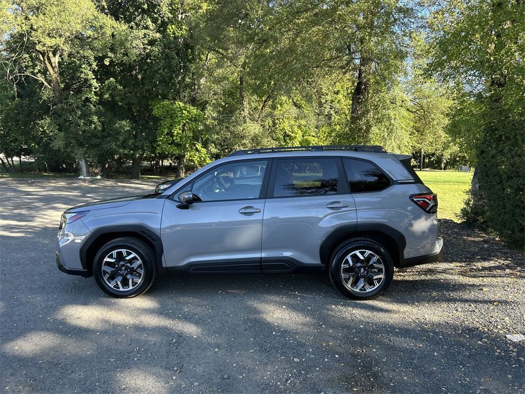 Certified 2025 Subaru Forester Premium image 5