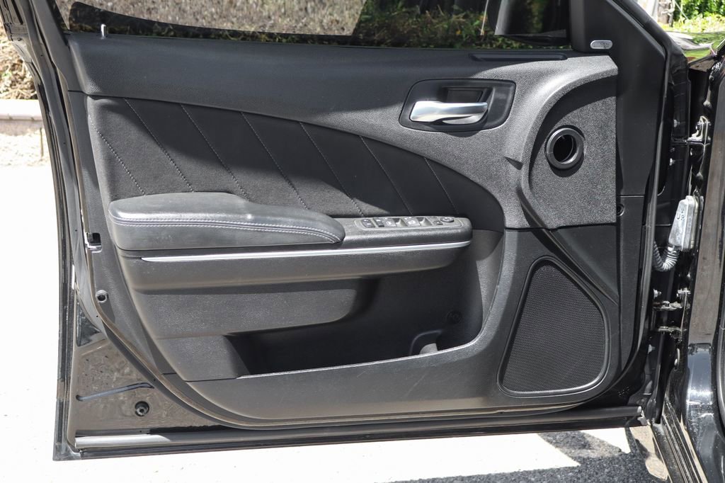 Used 2022 Dodge Charger R/T RWD image 17