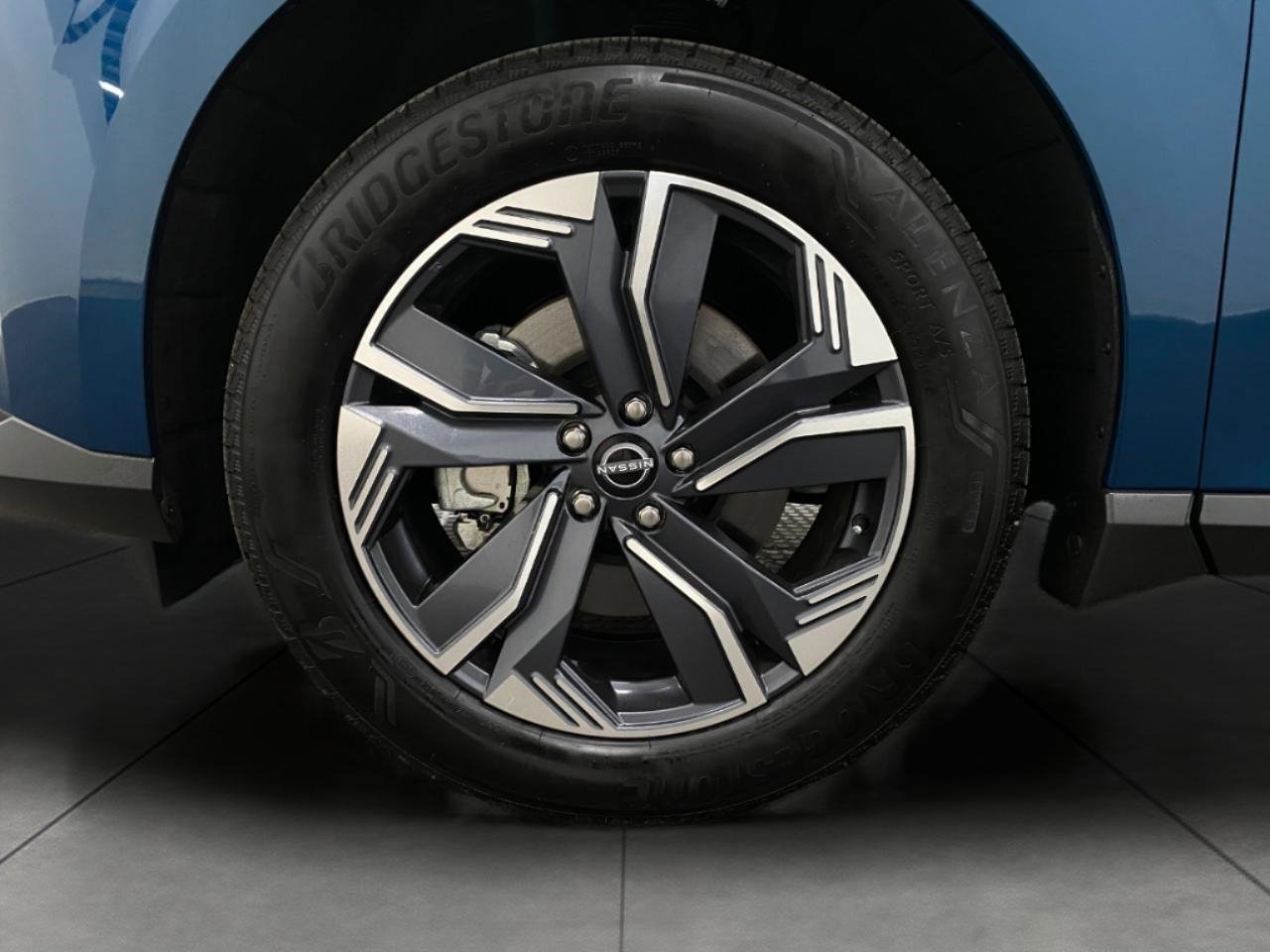 Used 2025 Nissan Murano SL image 12