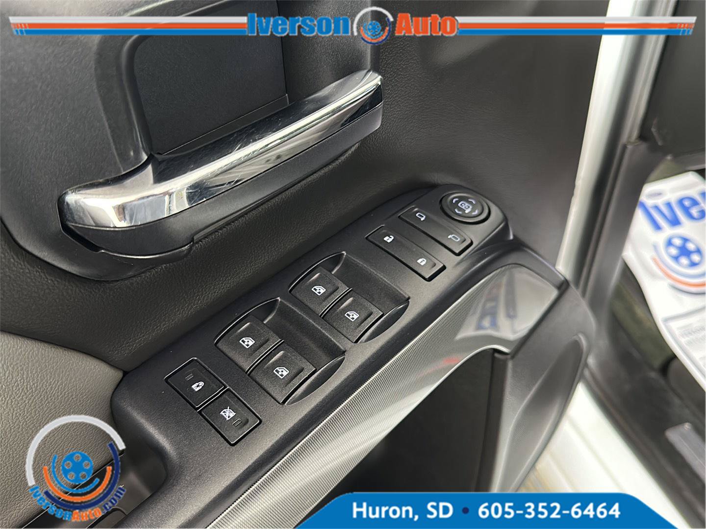 Used 2015 Chevrolet Silverado 2500 LT AWD/4WD image 14
