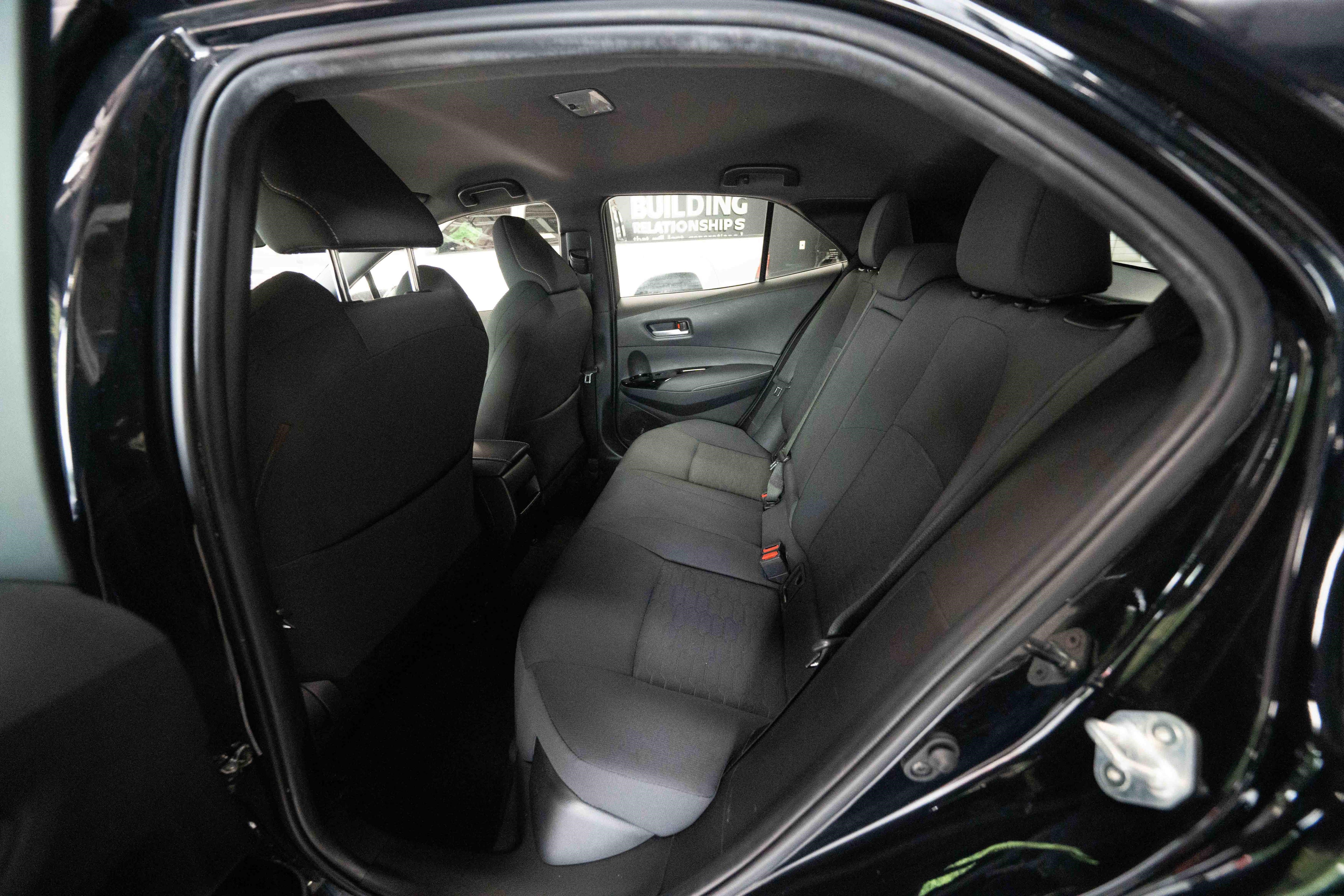 Used 2022 Toyota Corolla SE FWD image 23
