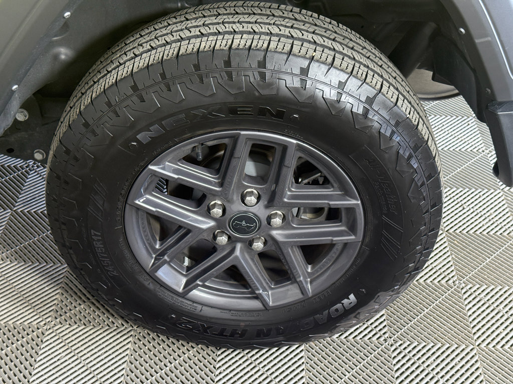 Used 2024 Jeep Wrangler Sport S image 10