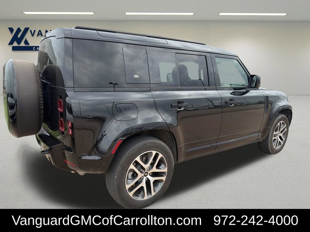 Used 2024 Land Rover Defender 110 X-Dynamic SE image 7