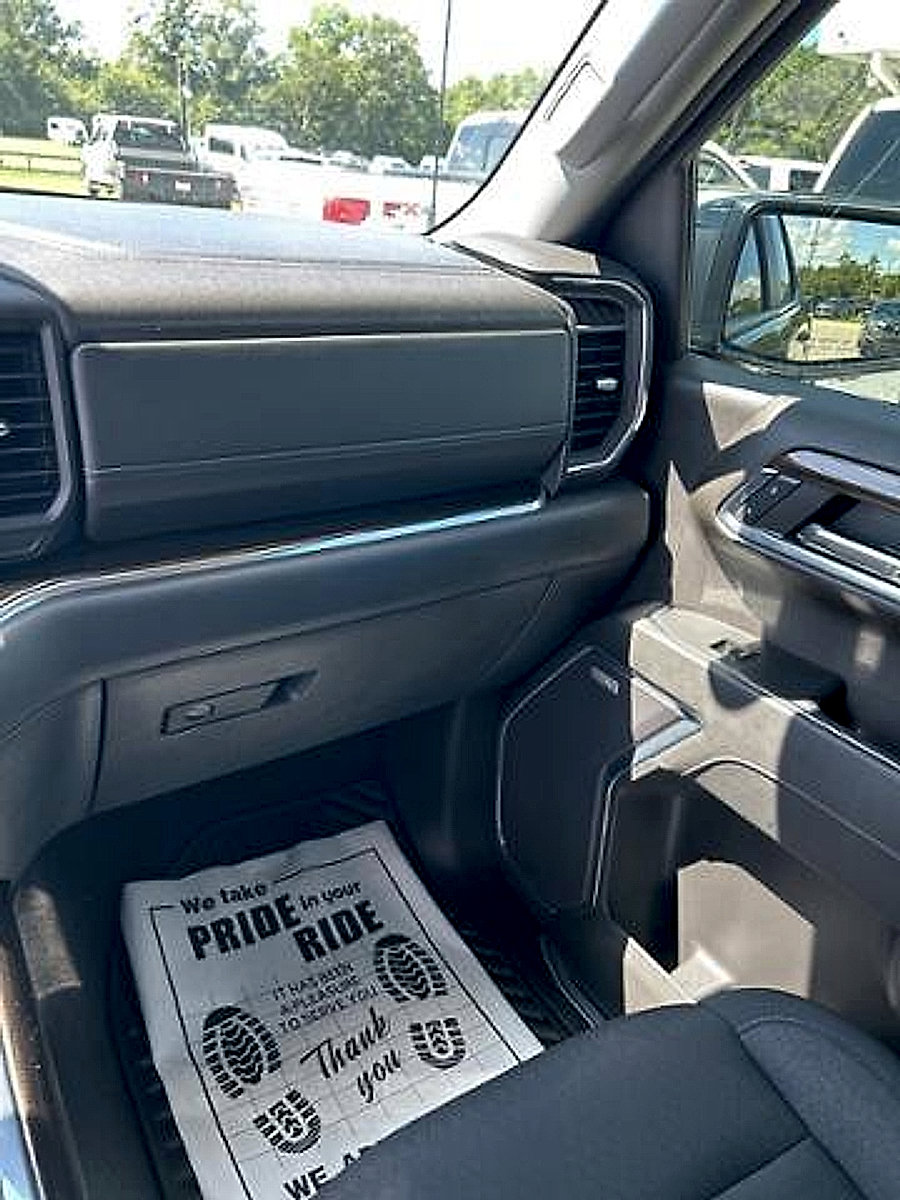 Used 2024 Chevrolet Silverado 1500 RST w/ Convenience Package II image 13