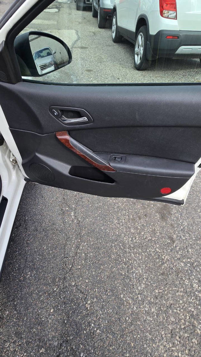 Used 2007 Pontiac G6 Base 4dr Sedan w/ Sport Package image 14