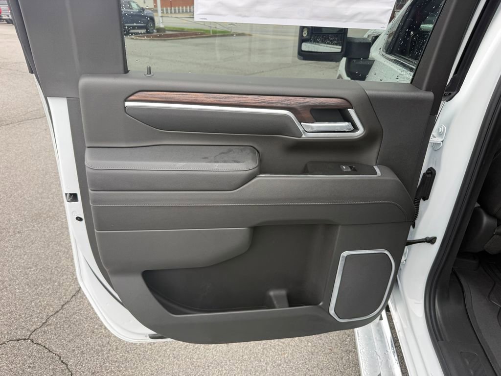 New 2026 GMC Sierra 2500 SLT w/ SLT Premium Package image 23