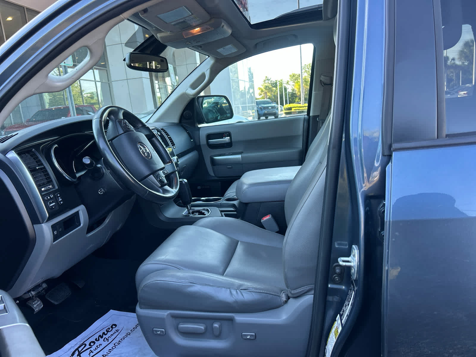 Used 2019 Toyota Sequoia Limited AWD/4WD image 7