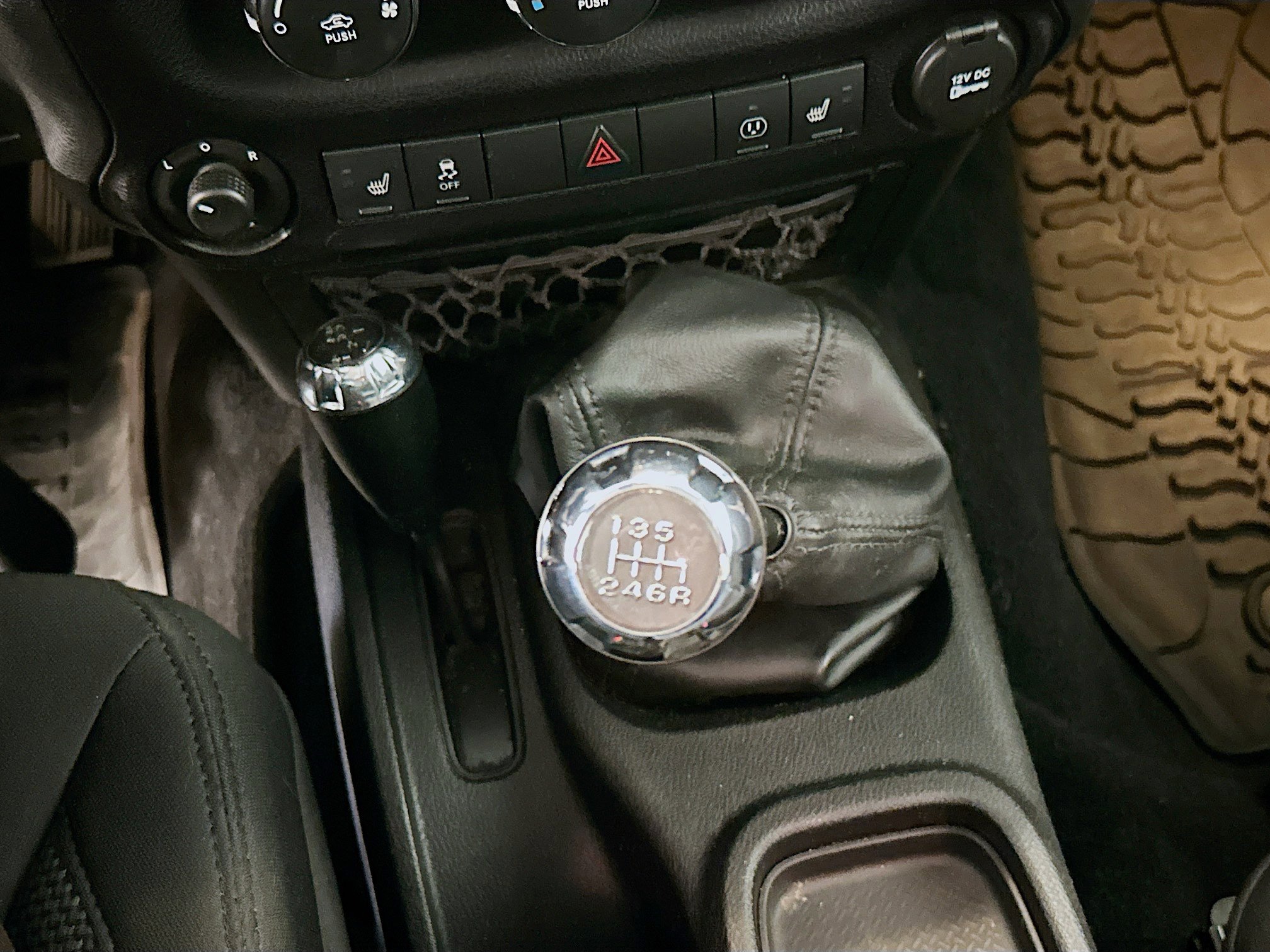 Used 2016 Jeep Wrangler Sport image 23