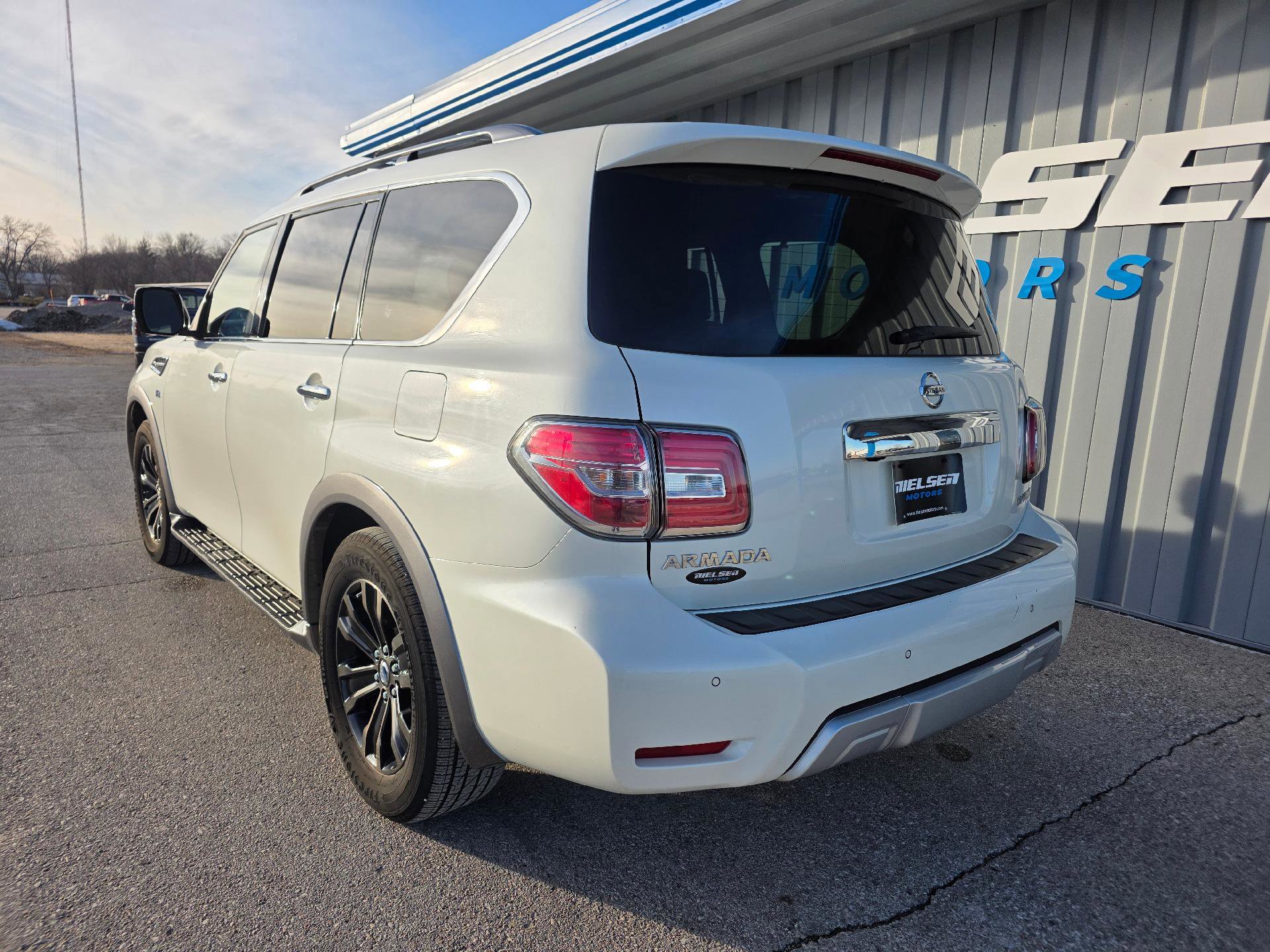 Used 2018 Nissan Armada Platinum image 8