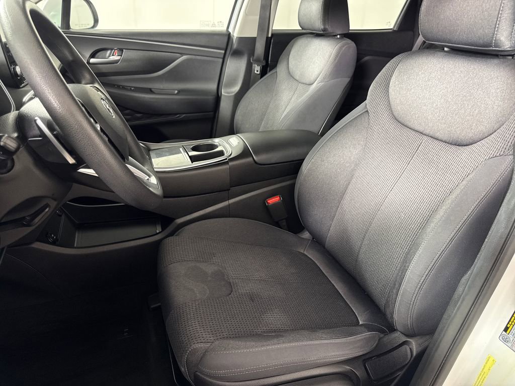 Used 2021 Hyundai Santa Fe SE FWD image 11