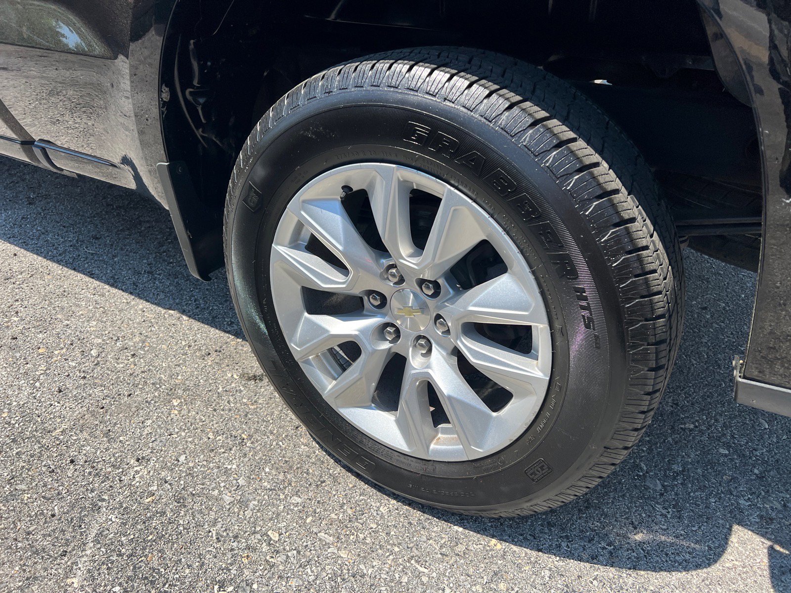 Used 2021 Chevrolet Silverado 1500 Custom AWD/4WD image 9