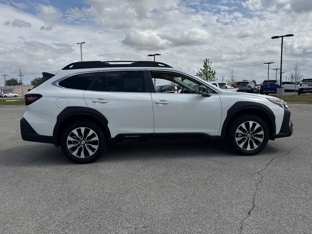 Used 2025 Subaru Outback Limited w/ Popular Package #2 AWD/4WD image 10