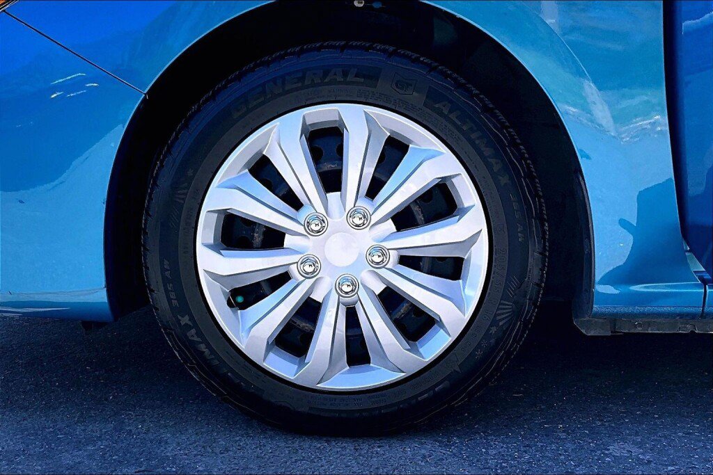 Used 2017 Subaru Impreza 2.0i AWD/4WD image 16