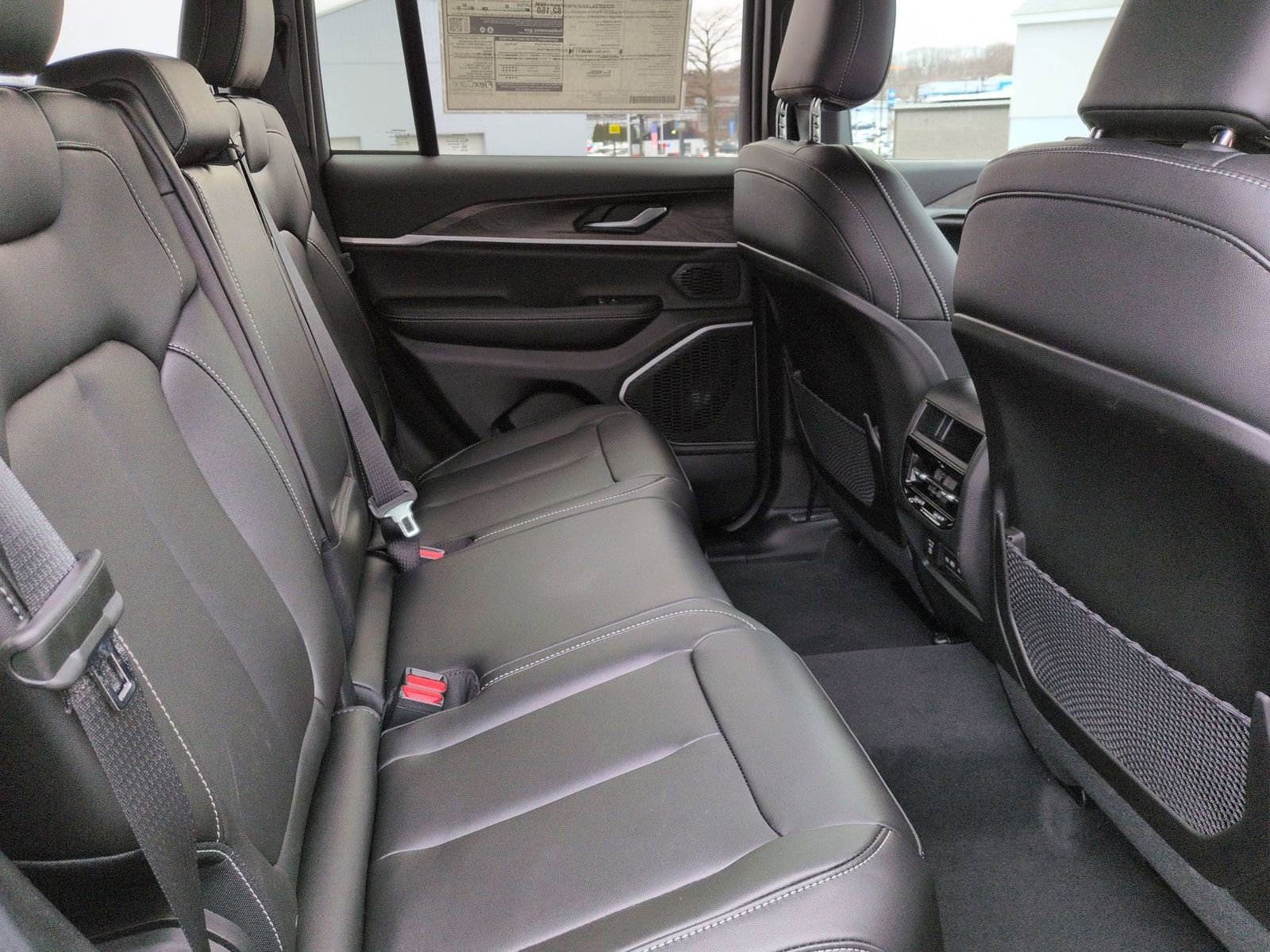 New 2026 Jeep Grand Cherokee Limited image 24