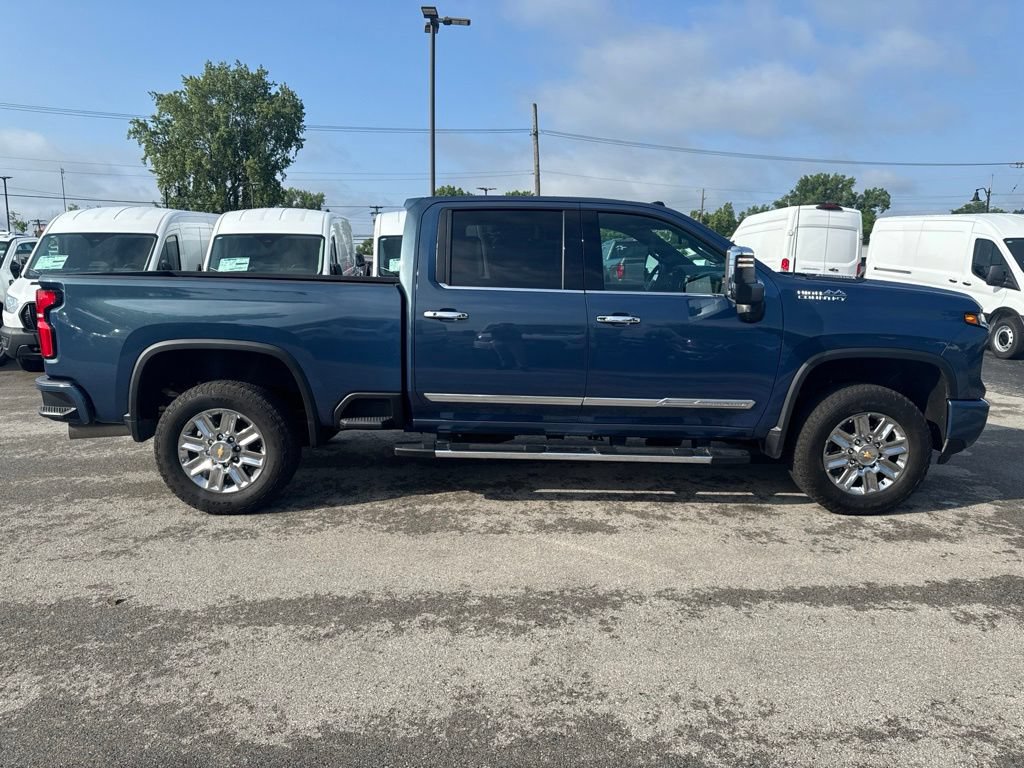 Used 2026 Chevrolet Silverado 2500 High Country w/ Technology Package AWD/4WD video 2