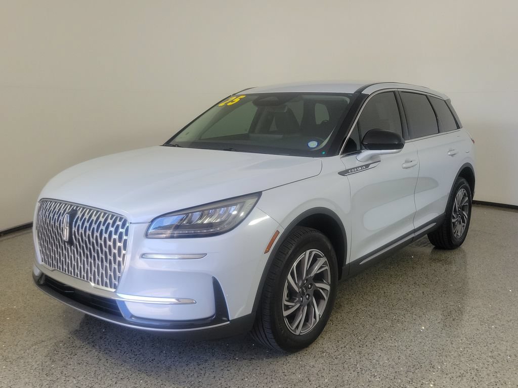 Certified 2025 Lincoln Corsair FWD image 2