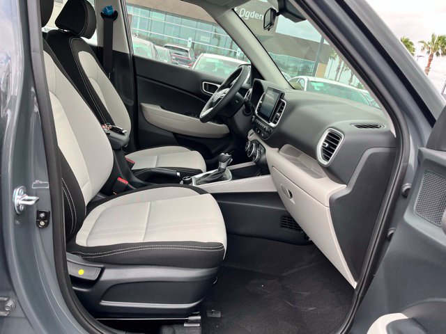 New 2026 Hyundai Venue SEL FWD image 22