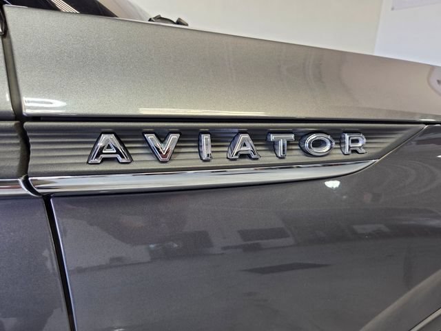 Used 2023 Lincoln Aviator Reserve AWD/4WD image 25