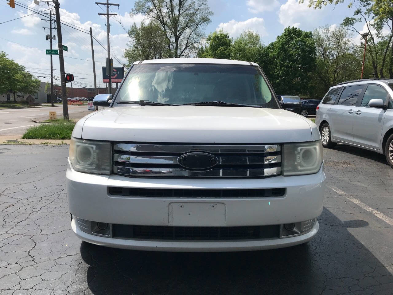 Used 2011 Ford Flex Limited FWD image 3