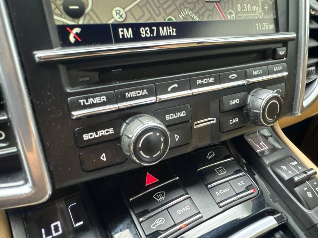 Used 2016 Porsche Cayenne image 64