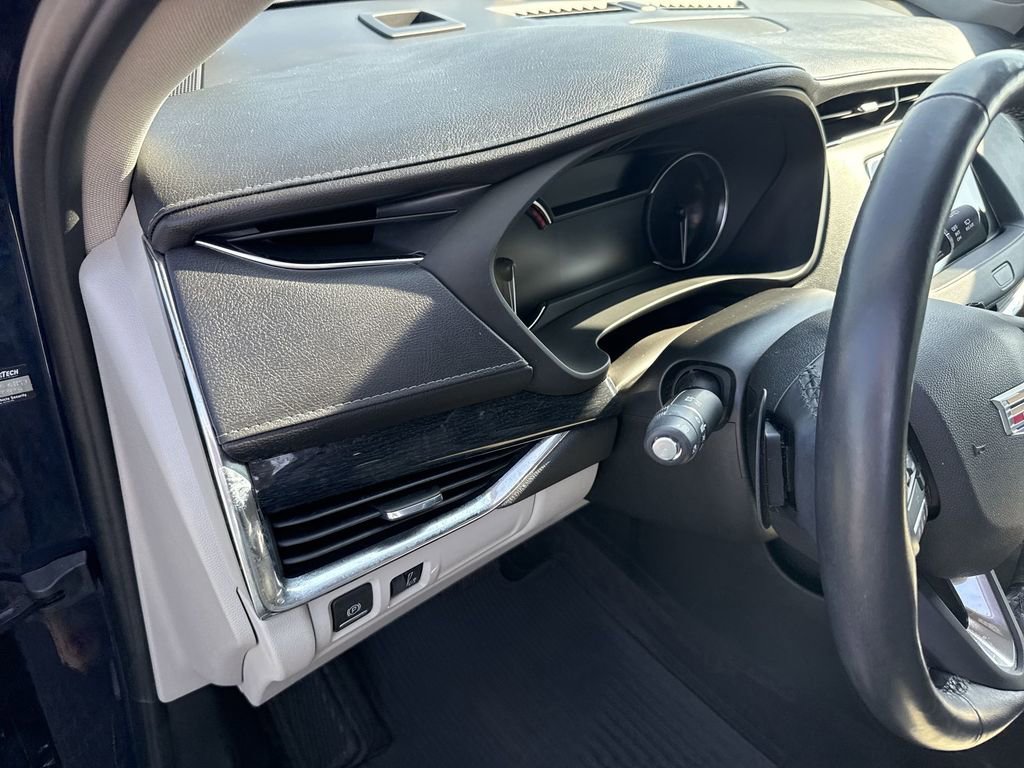 Certified 2020 Cadillac XT4 Premium Luxury FWD image 24