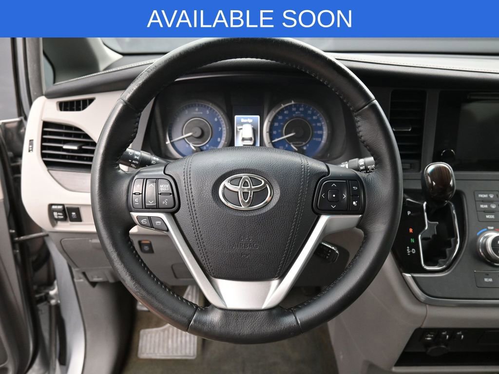 Used 2015 Toyota Sienna XLE AWD/4WD image 15
