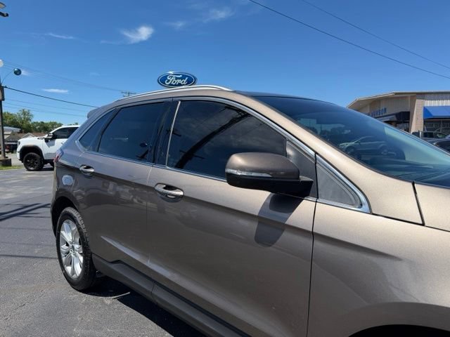 Used 2019 Ford Edge Titanium FWD image 8
