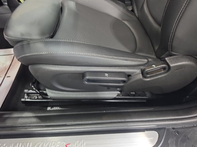 Used 2021 MINI Cooper S FWD image 23