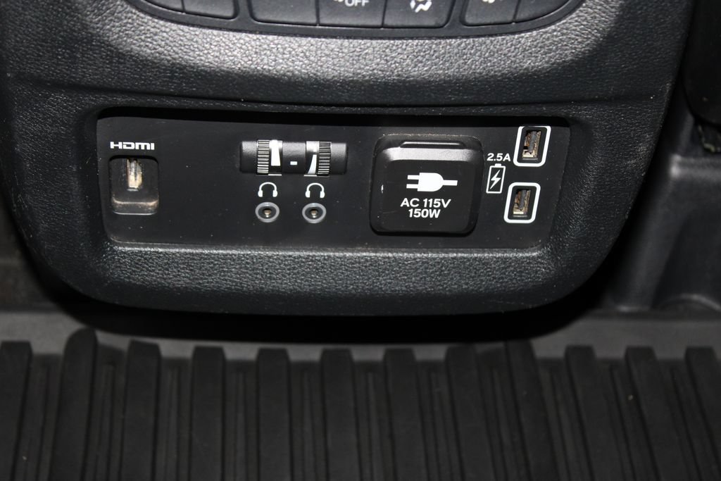Used 2022 Honda Pilot Touring image 56
