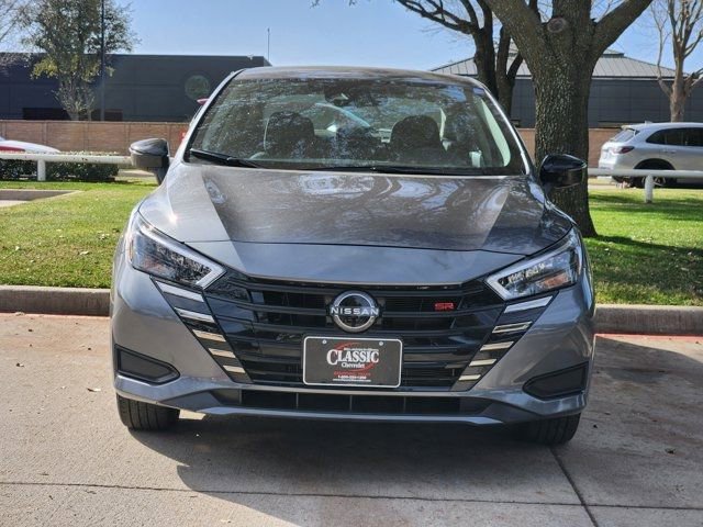Used 2024 Nissan Versa SR image 11