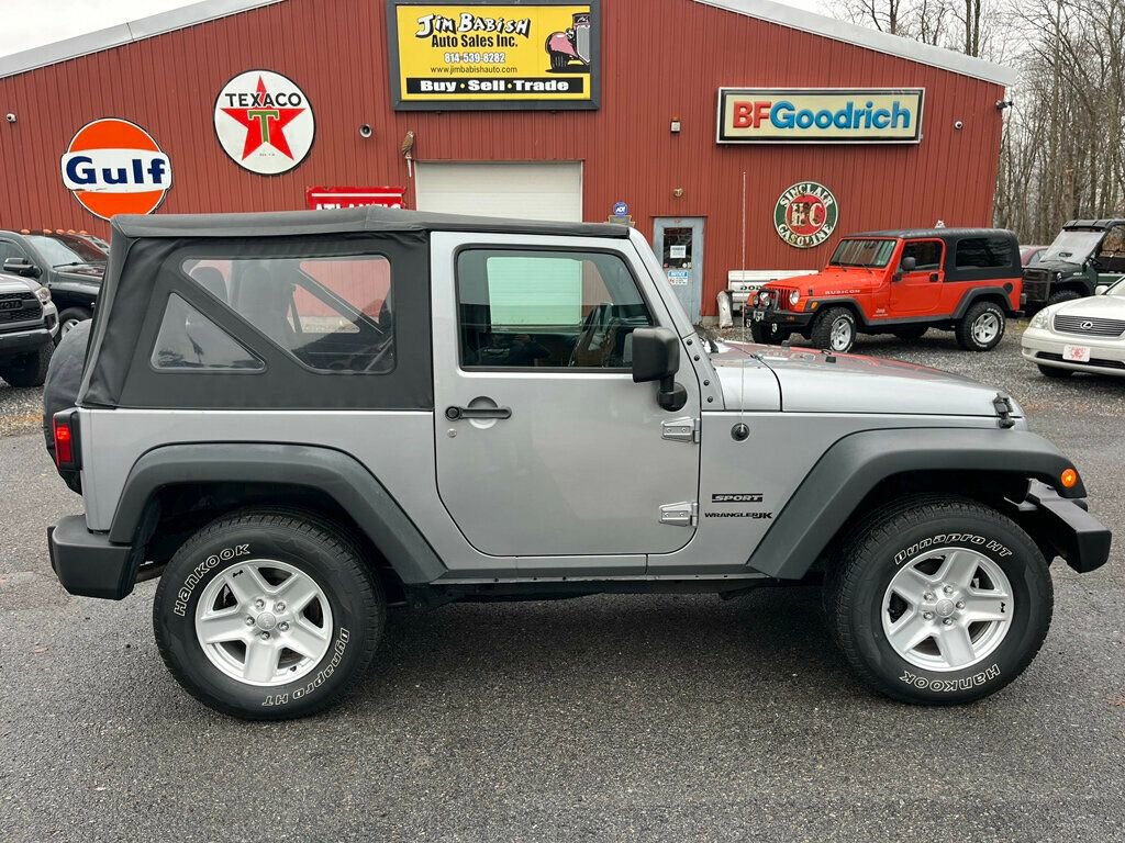Used 2018 Jeep Wrangler Sport image 2